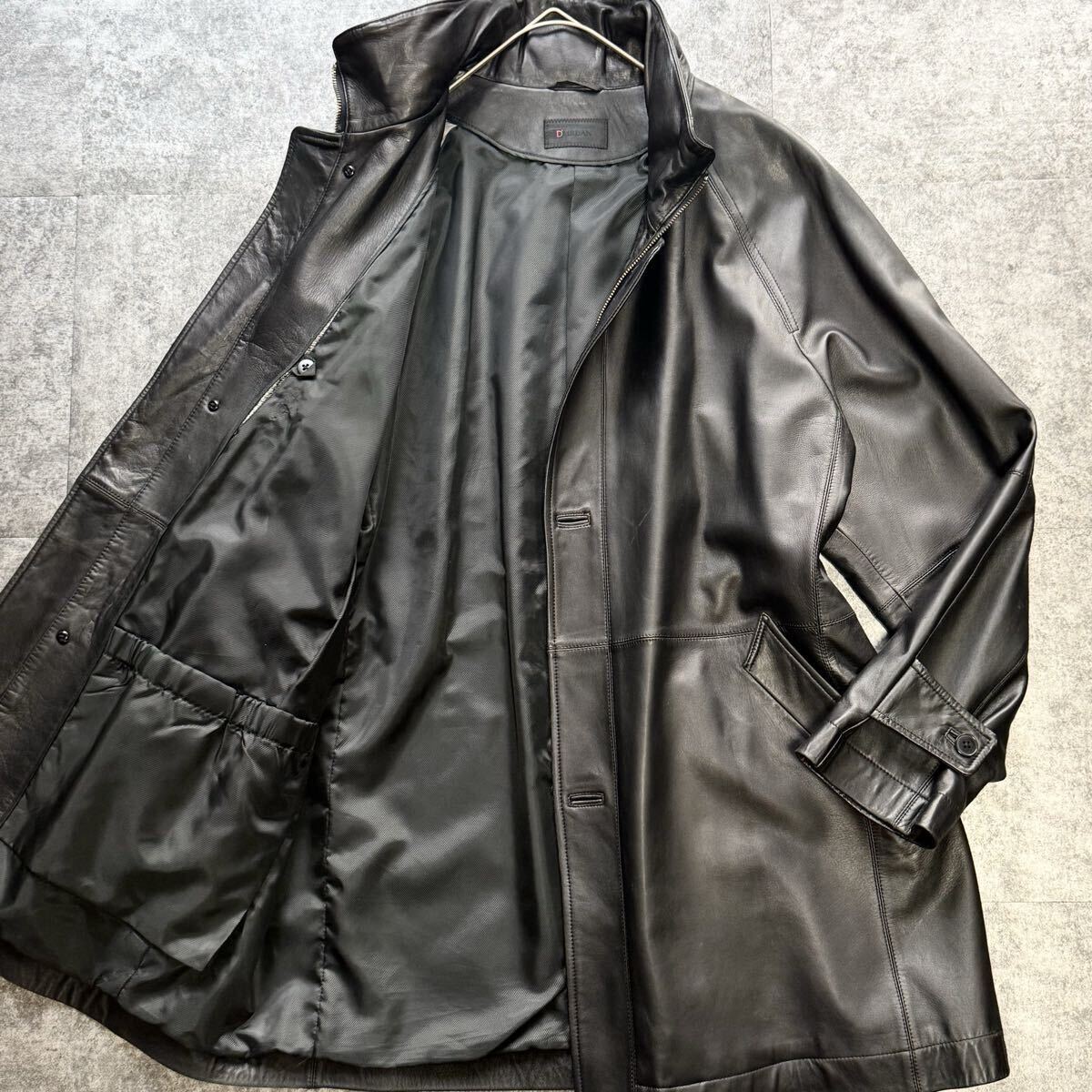 ダーバン D’URBAN ラムレザー ロングコート スタンドカラー ジャケット 極上羊革 シープスキン 収納フード付 トロ艶 ブラック 黒 L相当