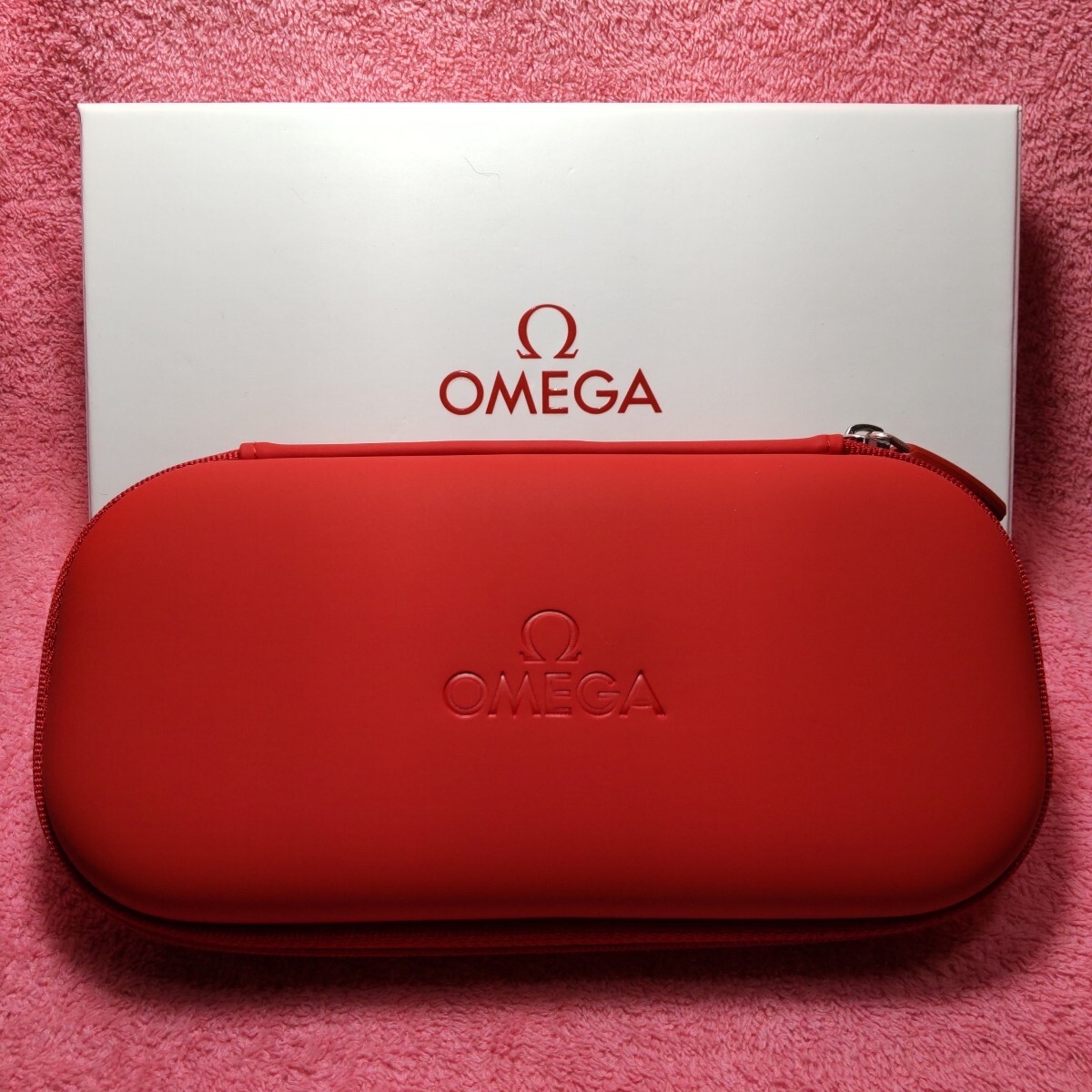 OMEGA 純正 Ω オメガ 正規 strap ケース 携帯 ポーチ ソフト 箱 ボックス BOX 保護 収納 持運び トラベル 赤 red 白箱 未使用 02 送料込み
