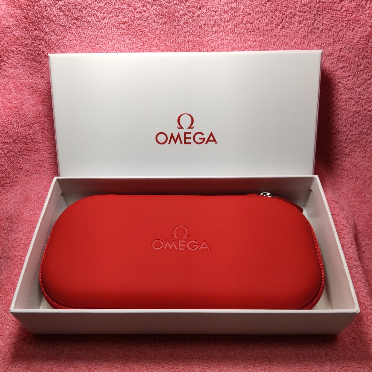 OMEGA 純正 Ω オメガ 正規 strap ケース 携帯 ポーチ ソフト 箱 ボックス BOX 保護 収納 持運び トラベル 赤 red 白箱 未使用 03 送料込み