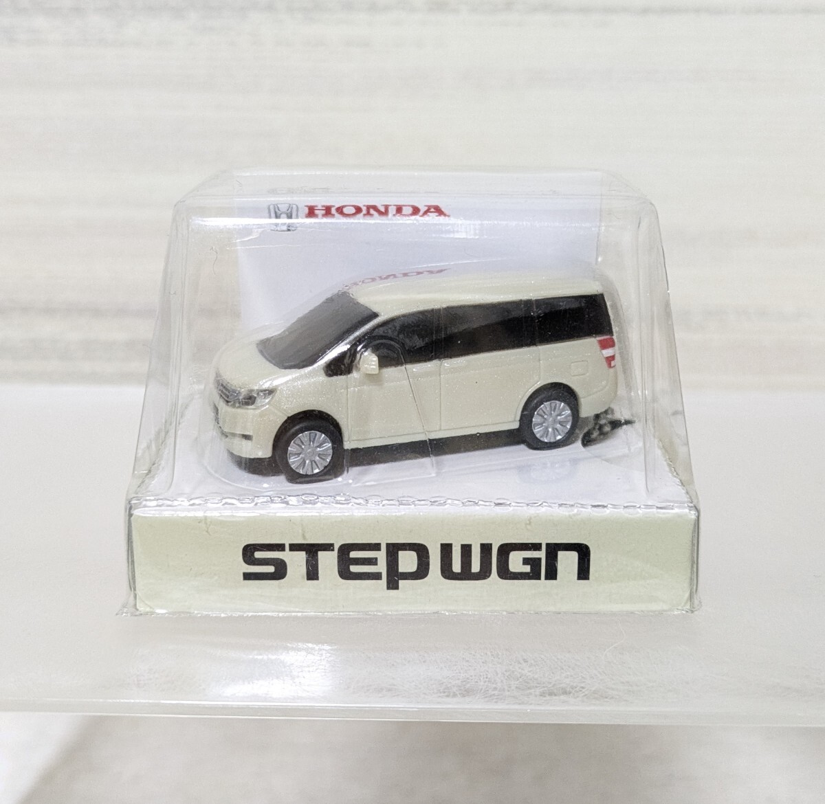 ホンダ ステップワゴン STEP WGN LEDライト キーホルダー プルバックカー ミニカー キーチェーン HONDA 非売品 未開封 キーチェーン