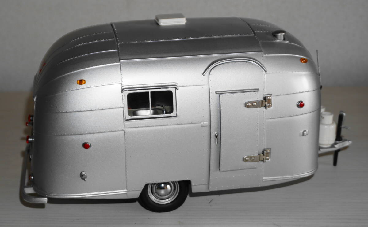 1/18　エアストリーム　AIR　STREAM　モーターシティクラシック製　MOTOR　CITY　CLASSICS