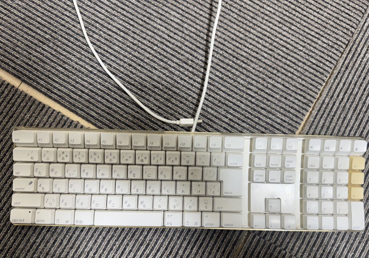 Apple アップル A1048　日本語キーボード 動作確認済