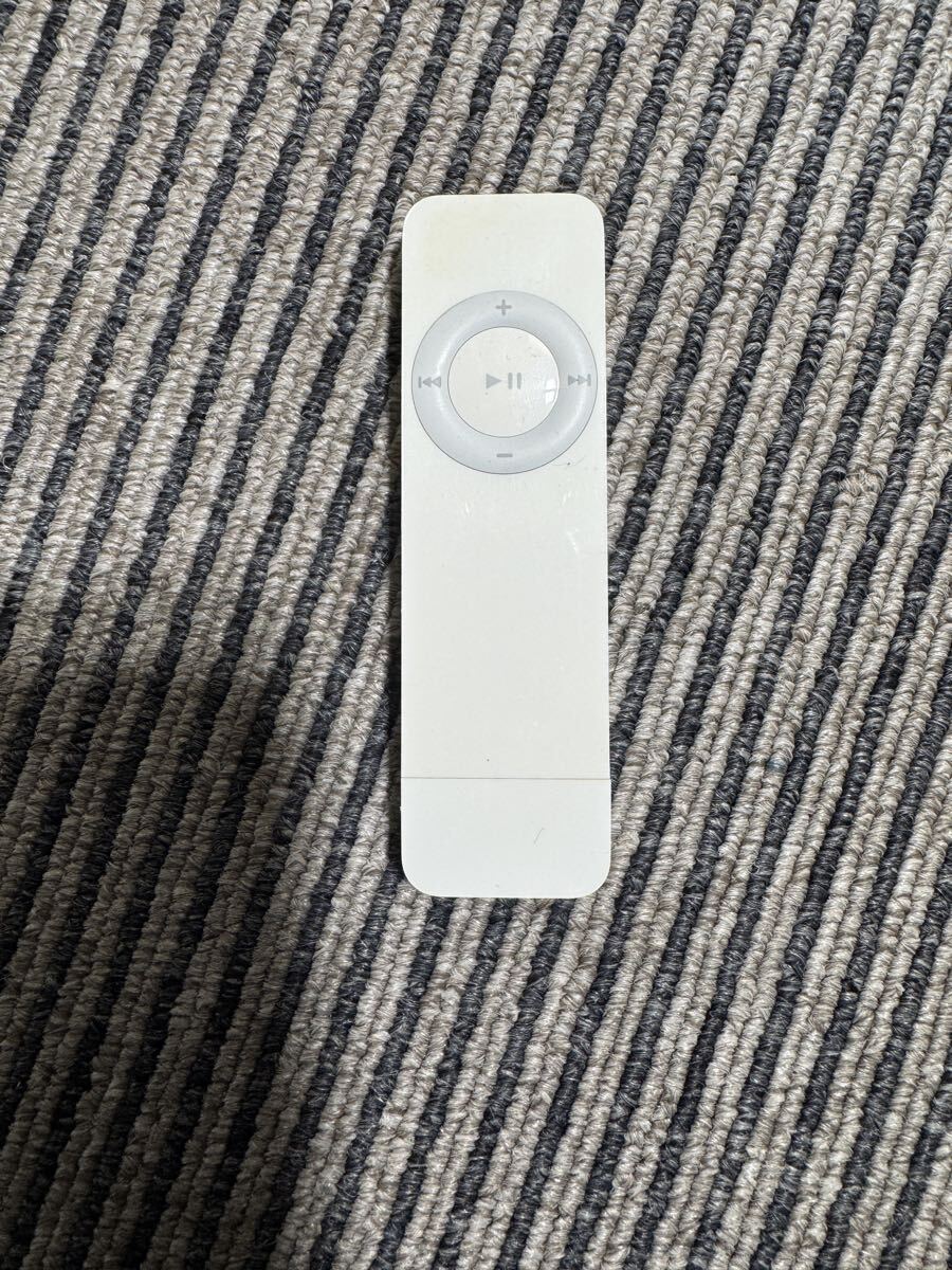 送料無料 apple iPod shuffle 初代 第1世代 512MB ポータブルオーディオプレーヤー digital media player A1112 アップル