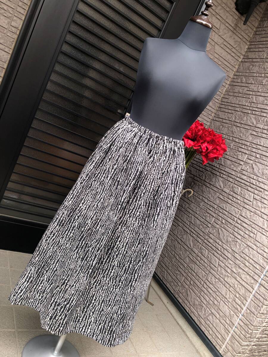 ハンドメイド　着物リメイク・和服リメイク　フレアスカート・ロングスカート　正絹　アンティーク　浪漫　送料230円　粋　江戸小紋　