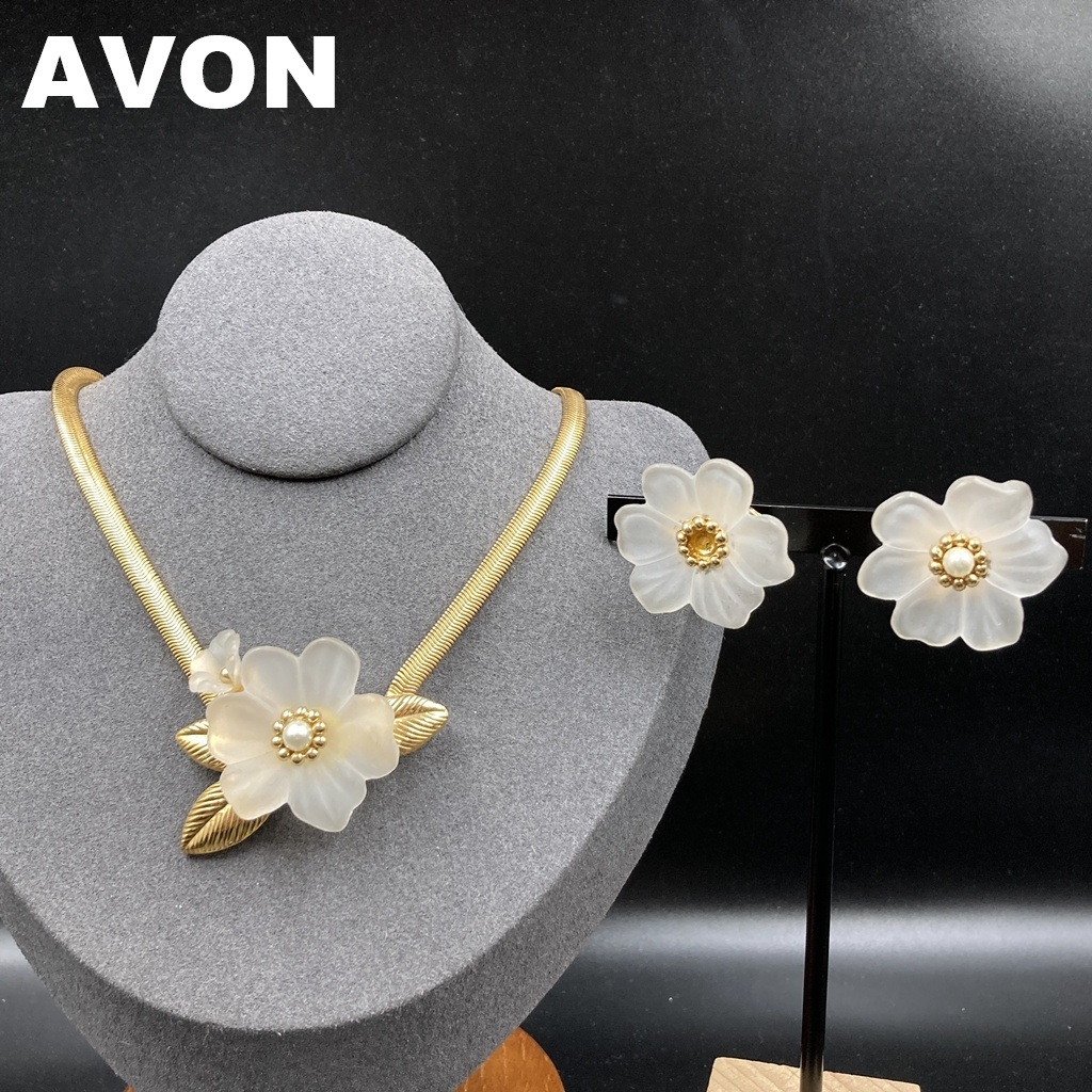 【人気】AVON / エイボン ネックレス イヤリング フラワー ゴールド ホワイト レディース アクセサリー/CNYB13-10