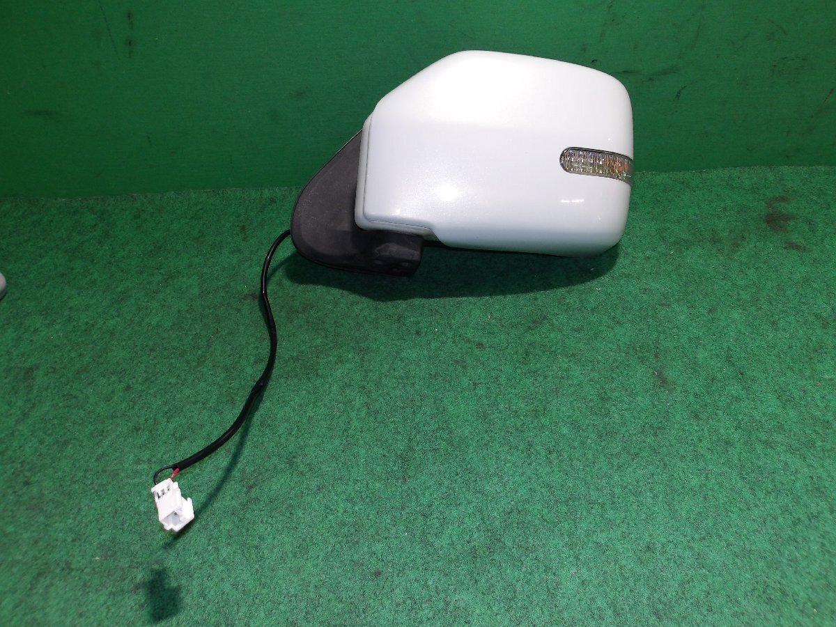 【C】スズキ　ジムニー　JB23W　純正　左ドアミラー　電動格納　ヒーター付　ターンカバー付(※カラーNo不明)　7P　2P　
