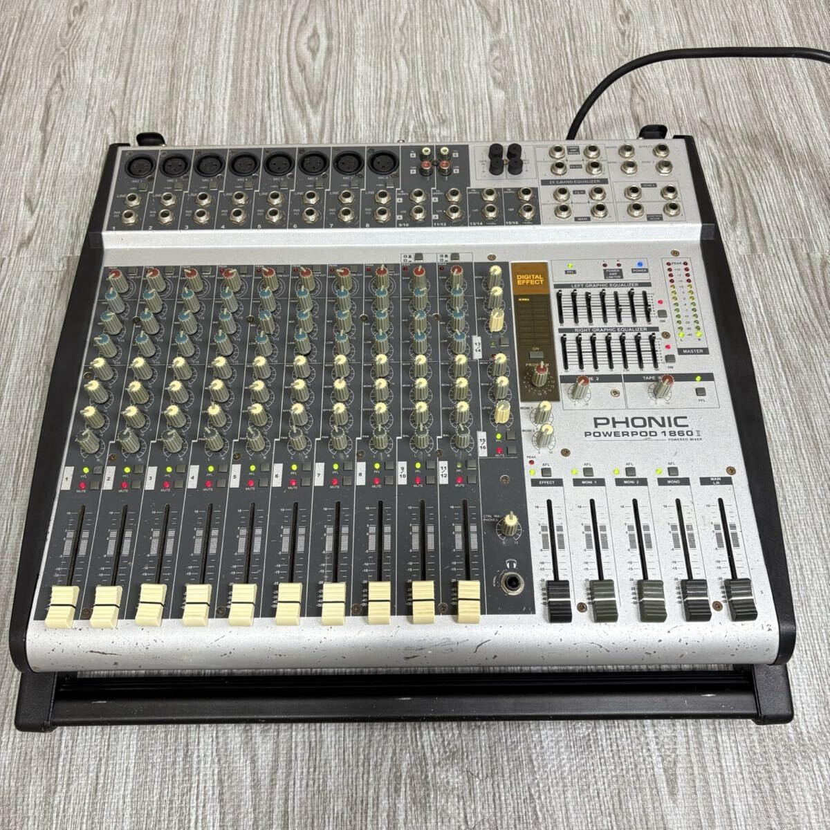 PHONIC POWERPOD 1860II パワードミキサー