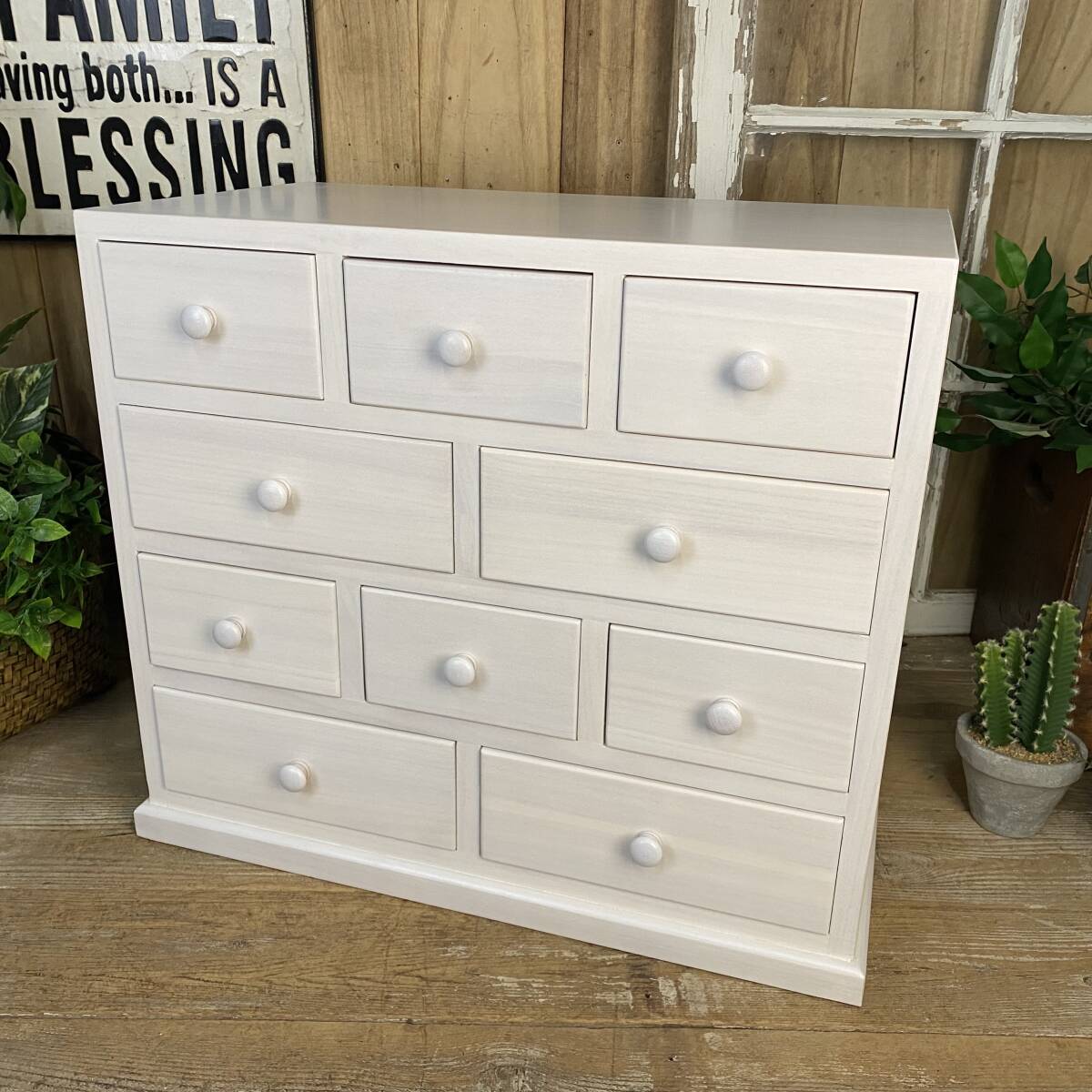 お買い得品！大セール中！！木製多引き出し桐チェストタンスBホワイト60㎝×53㎝(四段十引き出し)、桐材無垢、収納箪笥飾り棚テレビ台置台