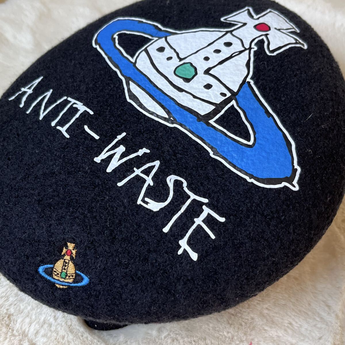 【限定品♪】3色展開 ロゴ ウール ベレー帽♪ANTI WASTE BERET 黒 Vivienne Westwood ヴィヴィアンウエストウッド 帽子