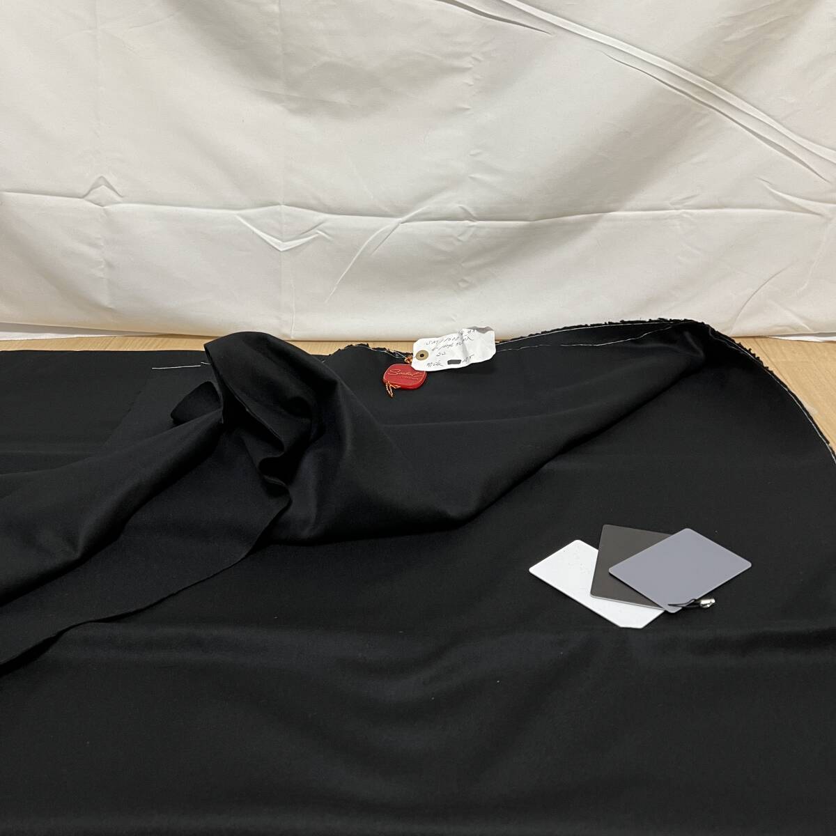 仕立て屋閉店品 英国 scabal london 黒 サキソニー ウール スーツ生地　服地 布地 ビンテージデッドストック 現状品 管理698-I29