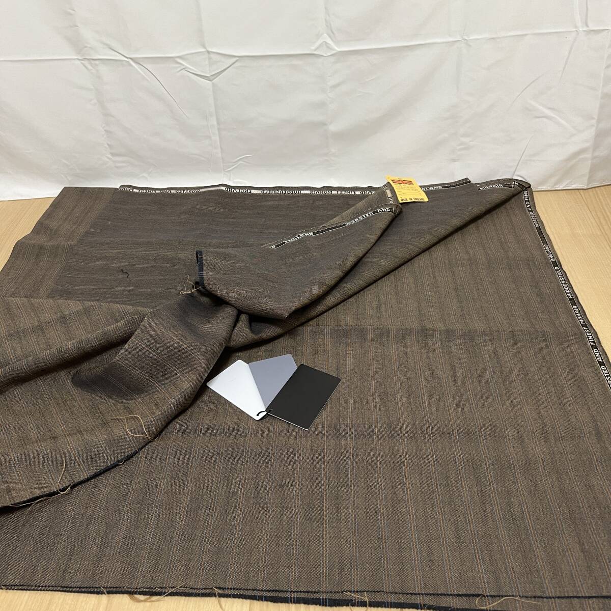仕立て屋閉店品 英国 HUDDERSFIELD ENGLAND ウーステッド モヘア混 茶 縞 カビあり 280cm スーツ生地　服地 布地 現状品 管理698-I46
