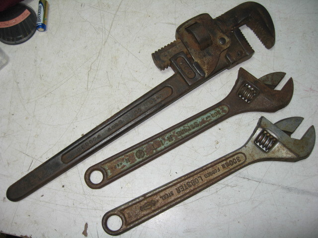 ★パイプレンチ 長さ420ミリ モンキーレンチ300mm2個 計3個組み 中古現状