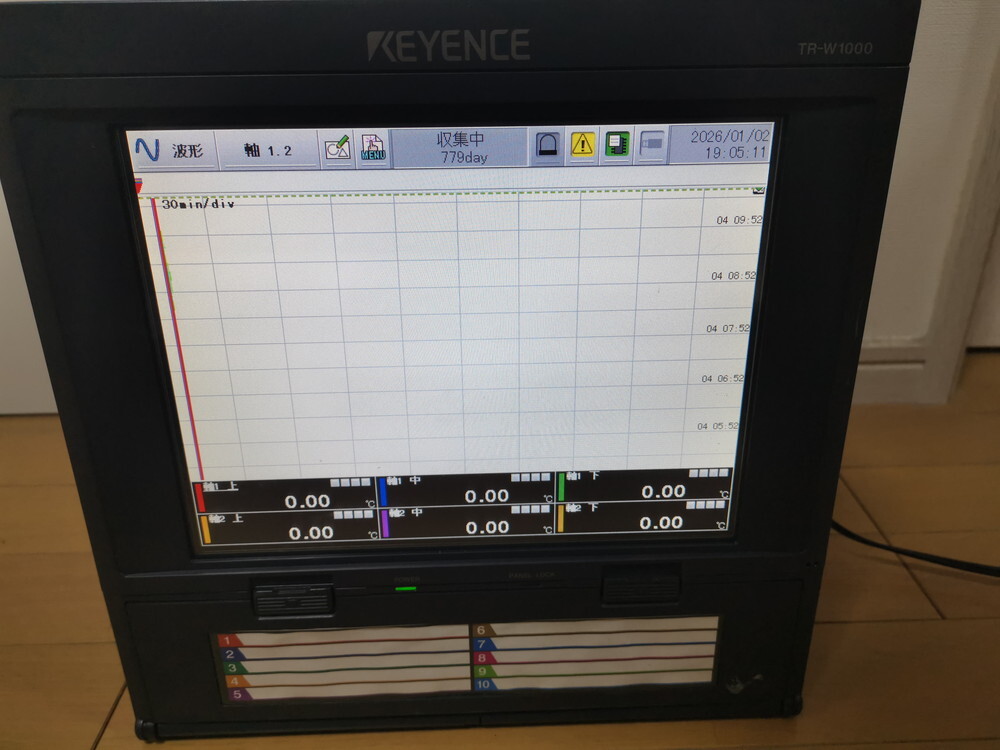 ★動作保証美品★ KEYENCE TR-W1000+TR-TH08 タッチ型データレコーダ 10型パネルタイプ