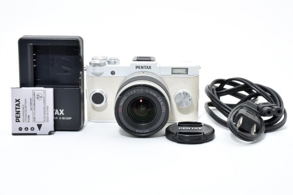 ADS8142★ ショット数 5,321枚 美品 ★ ペンタックス PENTAX Q-S1 レンズセット 5-15mm F2.8-4.5