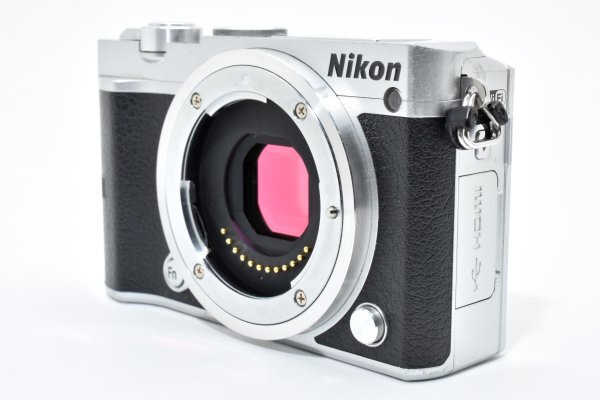 ADS8140★ 実用品 ★ Nikon ミラーレス一眼 Nikon1 J5 ボディ