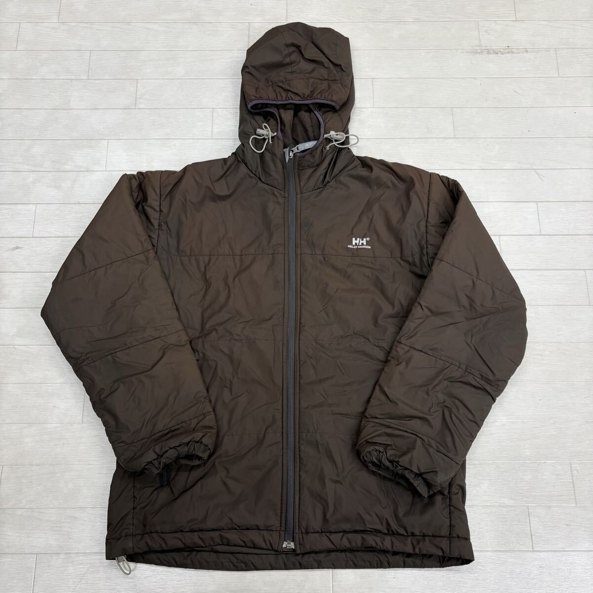 1920△ HELLY HANSEN ヘリーハンセン アウター メンズ サイズM ダークブラウン 上着 羽織り アウトドア スポーツ フード 防寒 冬アウター