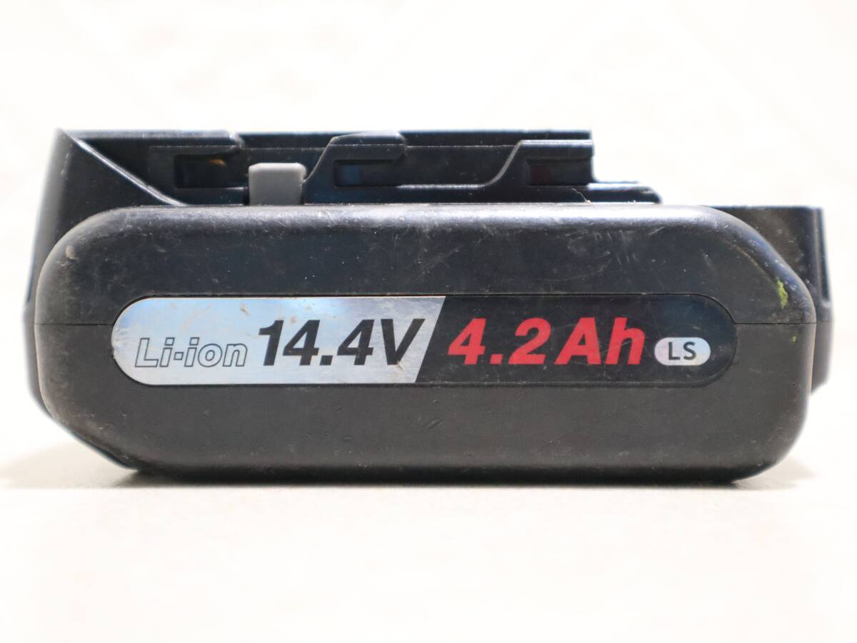 A2303 & Panasonic パナソニック 純正　14.4V 4.2Ah バッテリー EZ9L45