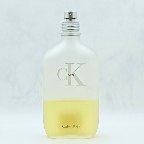 【送料無料】カルバンクライン シーケーワン 100ml◆Calvin Klein ck one◆カルバン クライン シーケー ワン◆シーケービー◆