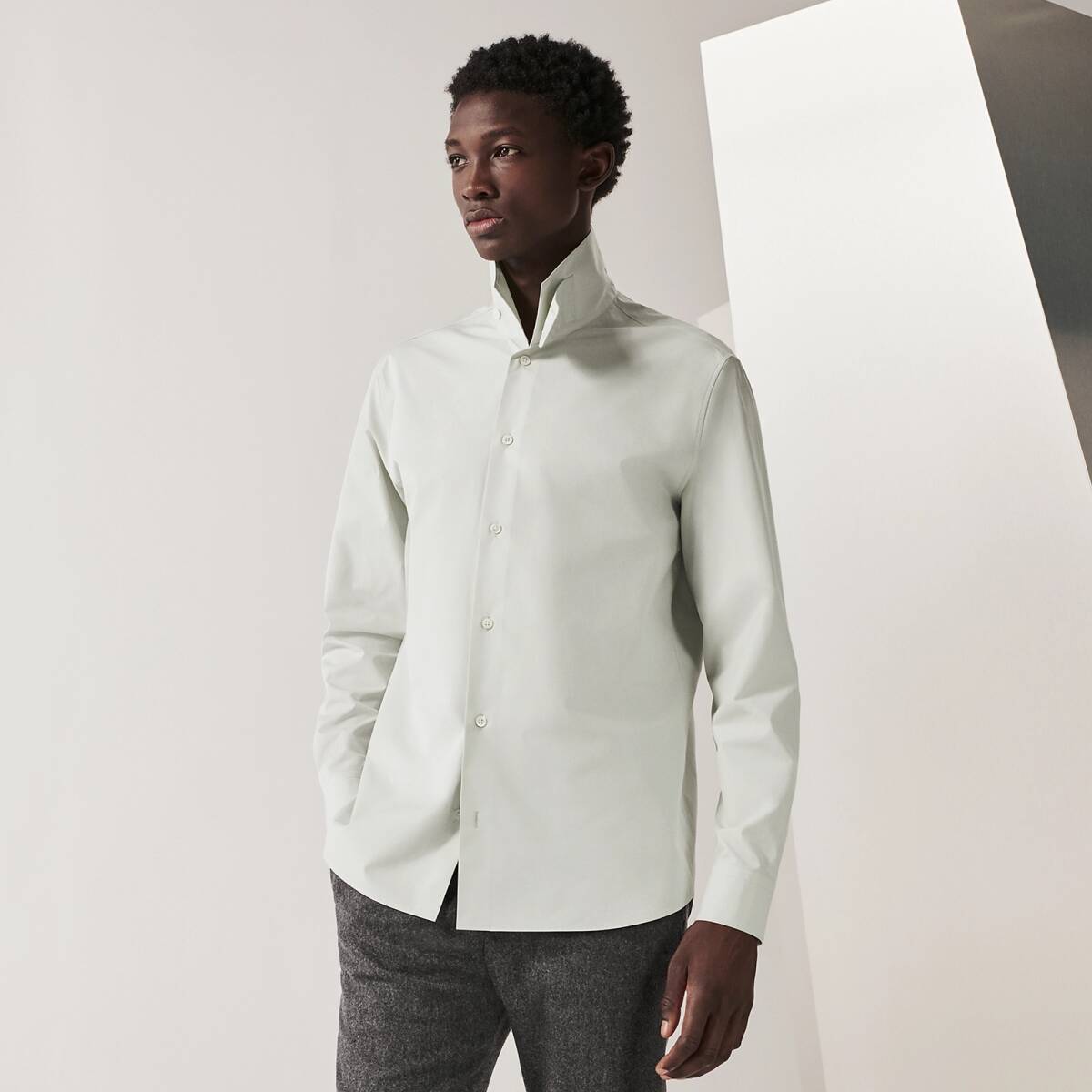エルメス 超稀少 2023コレクションLOOK モック ネック レイヤード シャツ 国内正規タグ付き新品 黒 size38 ジャケット コート レザー