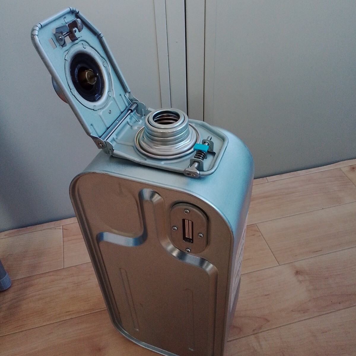 T−2◆中古　コロナ石油ファンヒーター用　カートリッジタンク（5L） 