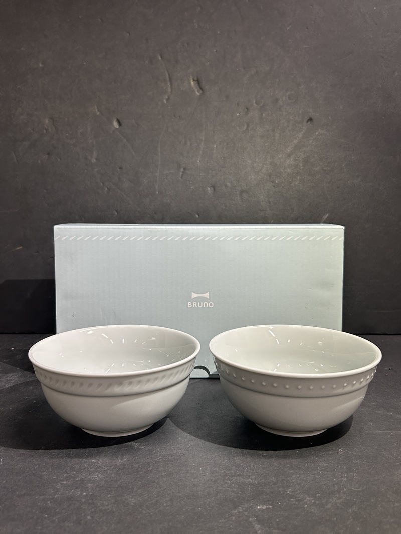 ● コレクター必見 未使用 BRUNO ブルーノ FLOWER ココットセット ボウル 2点 小さなボウル 取皿 洋食器 元箱 コレクション kr470