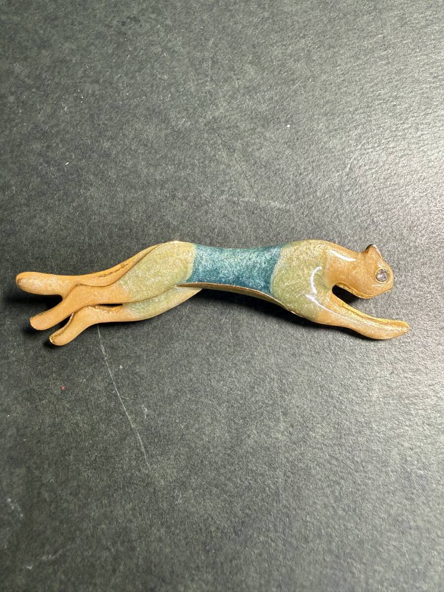 ★コレクター必見 ビンテージ ブローチ チーター？ 動物モチーフ レディース アクセサリー コレクション Se943