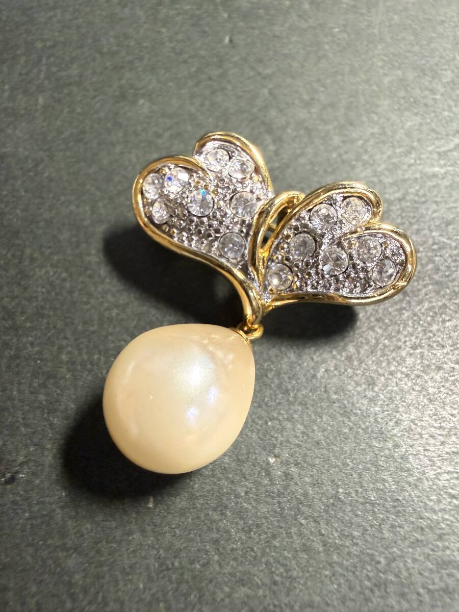 ★コレクター必見 ビンテージ Verite ベリテ ブローチ ラインストーン パール？ レディース アクセサリー 飾り 現状品 Se976