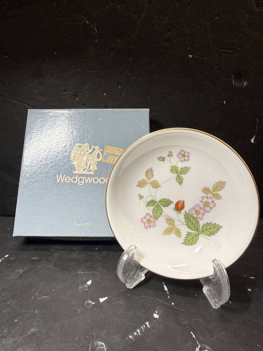 ★コレクター必見 WEDGWOOD ウェッジウッド ワイルドストロベリー ミニプレート 小皿 豆皿 陶器製 箱付き コレクション Au183