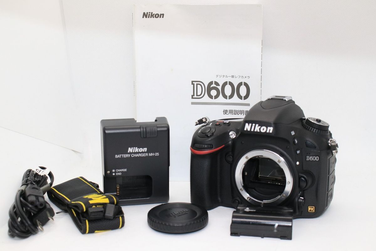 ■ほぼ新品/シャッター回数2,947回■ニコン NIKON D600 ボディ デジタル一眼レフ BODY #Z6562
