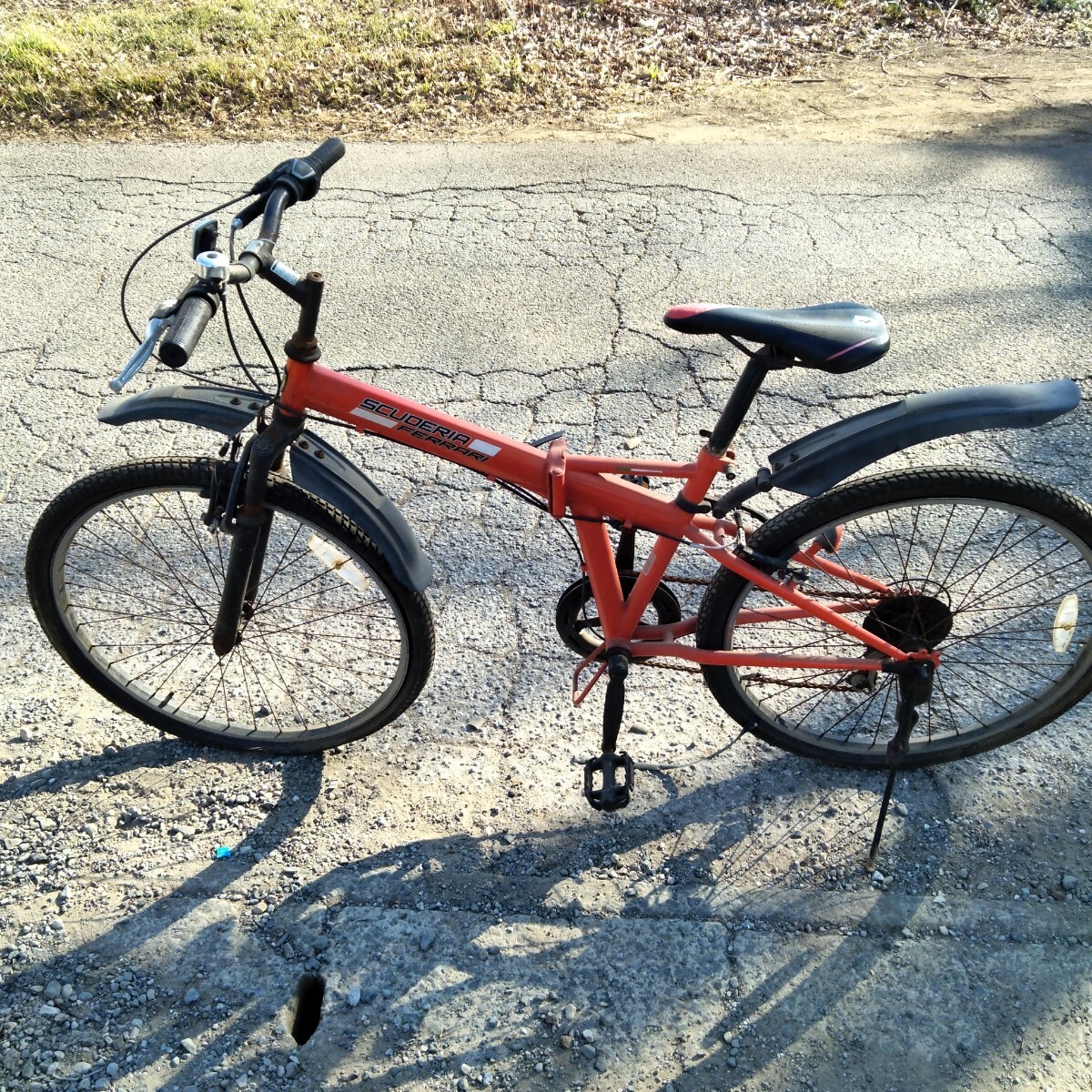 自転車 マウンテンバイク SCUDERIA FERRARI 26 インチ 6速 直接引取希望 千葉県八千代市保品　現状品