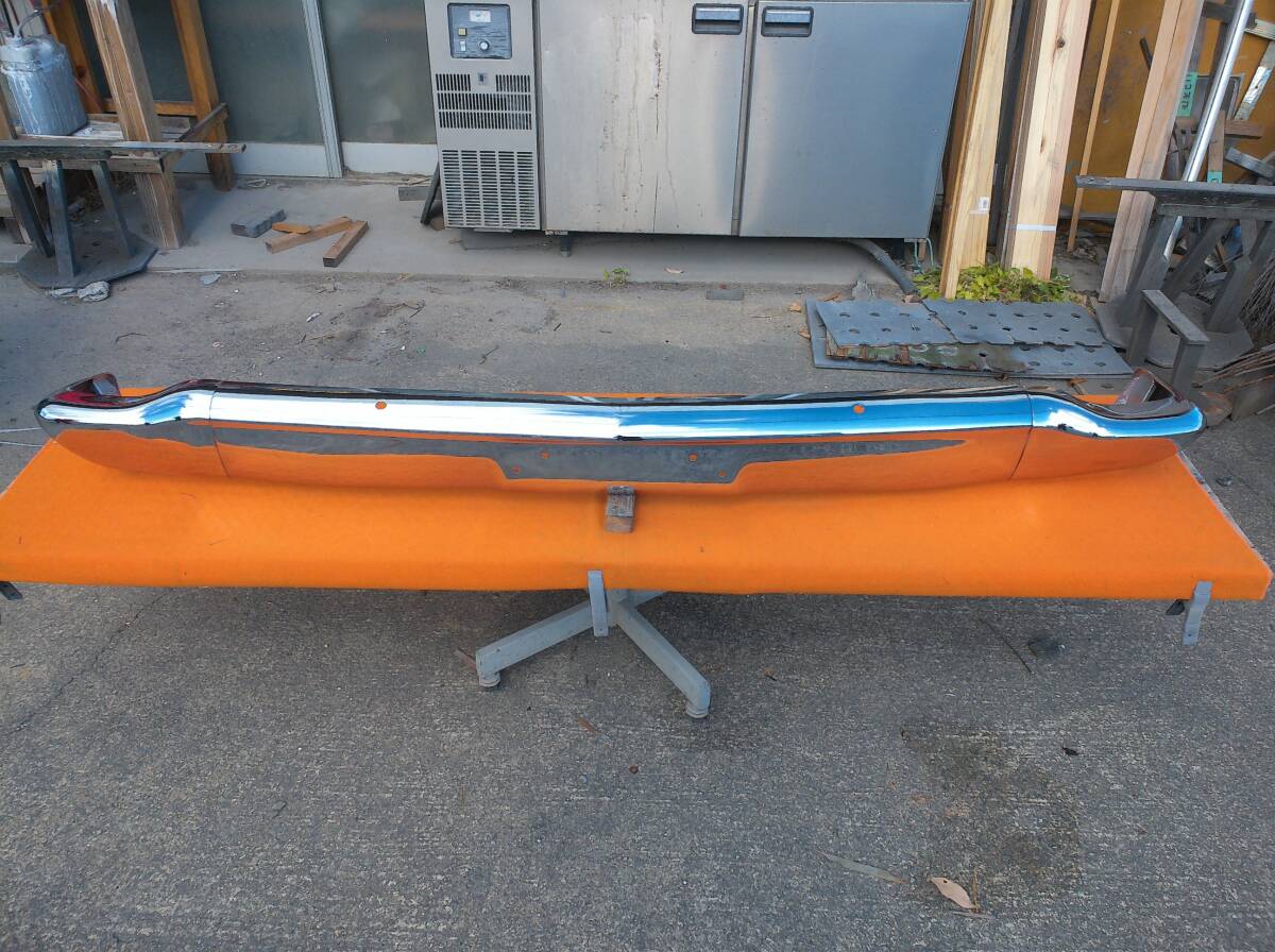 旧車ＰＡ３０グロリア（タテグロ）用フロントバンパー
