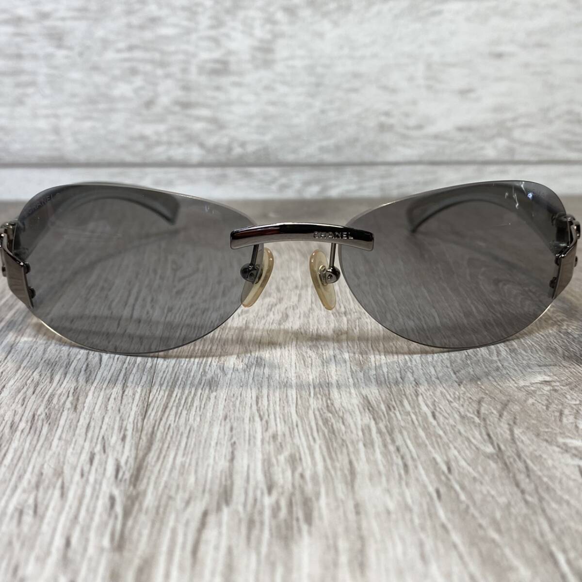 ●【YH-4702】中古品 CHANEL シャネル ココマーク 4037 c.168/87 59□15 125 サングラス 冊子付 ケース無し 【レターパックプラス発送可】