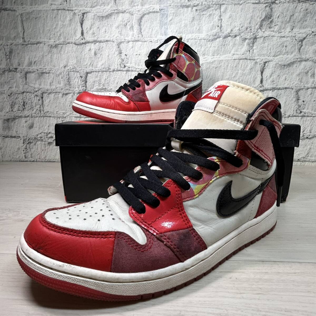 【YH-4860】中古品 NIKE ナイキ AIR JORDAN 1 RETRO HI OG エアジョーダン1 Spider-Man スパイダーマン DV1748-601 27cm 箱あり