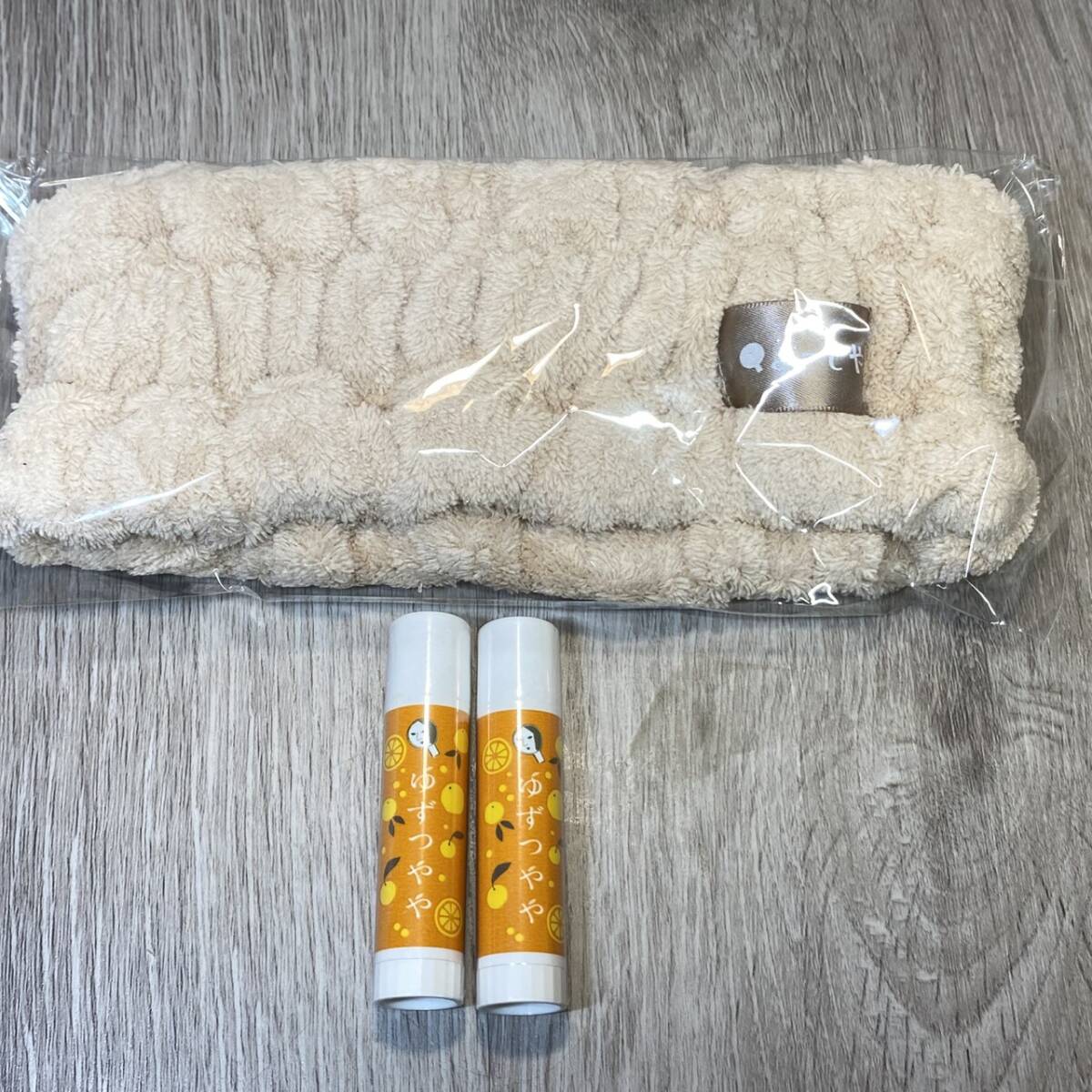 ●【YH-4888】未開封品 YOJIYA よーじや ヘアバンド 1点 + リップスティック(ゆずつやや) ×2本 3点 セット 【レターパックプラス発送可】