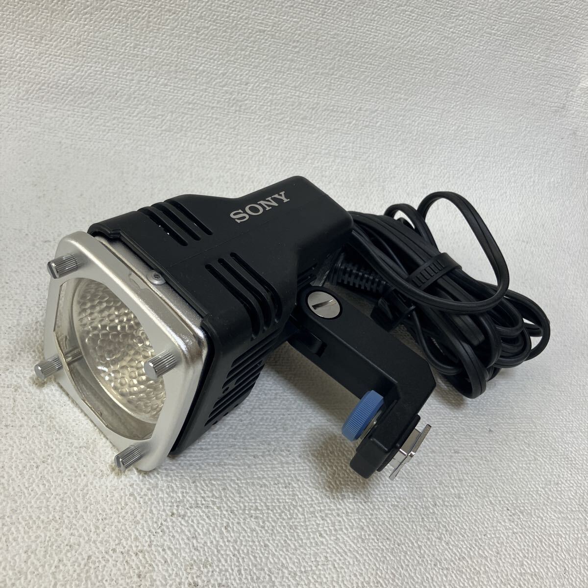 c376 60 美品 SONY ソニー HVL-150 VIDEO LIGHT ビデオライト 動作未確認 趣味 撮影 アクセサリー 光 照明 電気 コンセント 当時物 