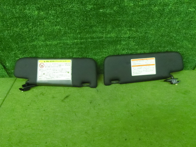 特価SALE フィアット 500 0.9 ターボ 85 CV・31209 2013年式・サンバイザー・左右セット・51028606 51028605 59123121　即発送