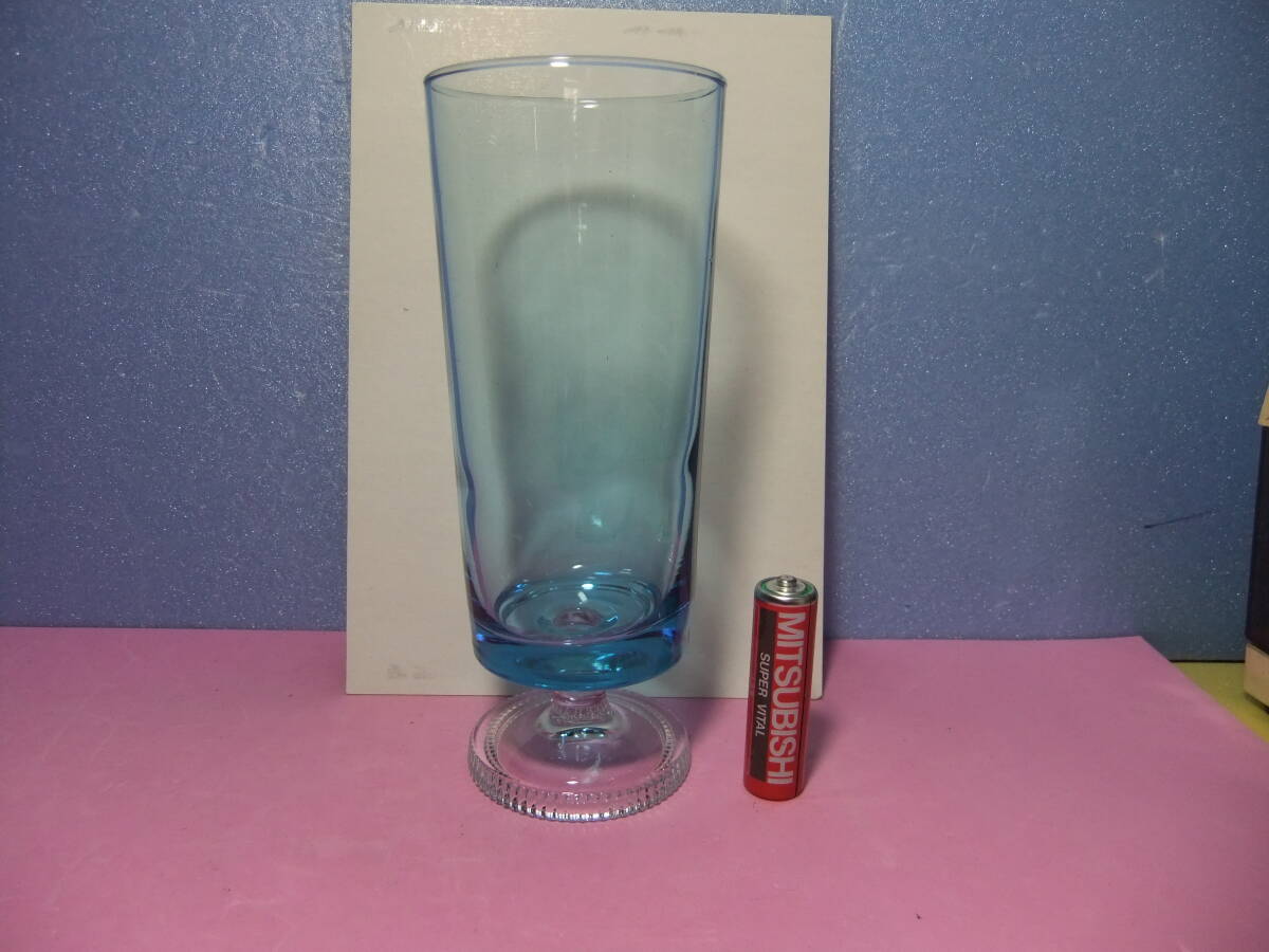 ブルーグラス　青いコップ　タンブラー　glass　ガラス　昭和　レトロ　ビンテージ　骨董　レトロポップ　ファンシー　アンティーク　