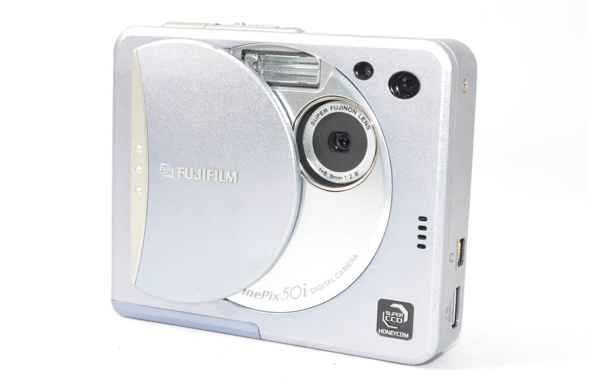 ジャンク扱い フジフィルム FUJIFILM FinePix 50i シルバー ♯A7687