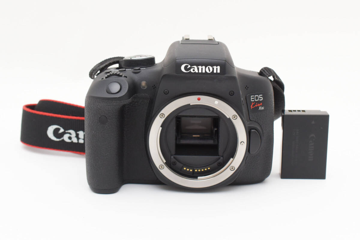 Canon EOS Kiss X8i　　2331344