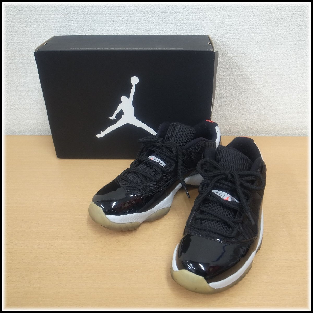 1283T　NIKE ナイキ　AIR JORDAN11 RETRO LOW エア ジョーダン11 レトロ ロー　スニーカー　528895-023　ブラック　27.0cm