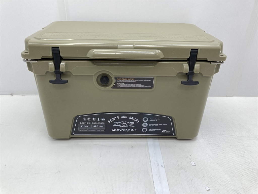 下松)FIELDOOR フィールドア ノーザンクーラーボックス NORTHERN COOLER BOX 45QT 42.5L　サンド ◆★J260113R02B PA13A