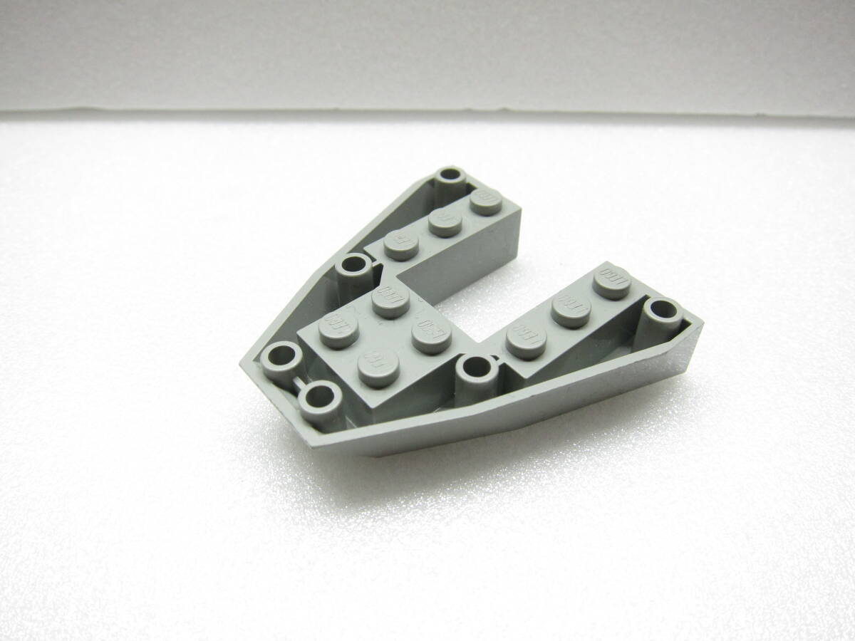 【パーツ-477】LEGO　　船首・船底　6×6×1　旧灰色　◇ボート・船◇アドヴェンチャー・SW◇パーツ◇#2626◇レゴ