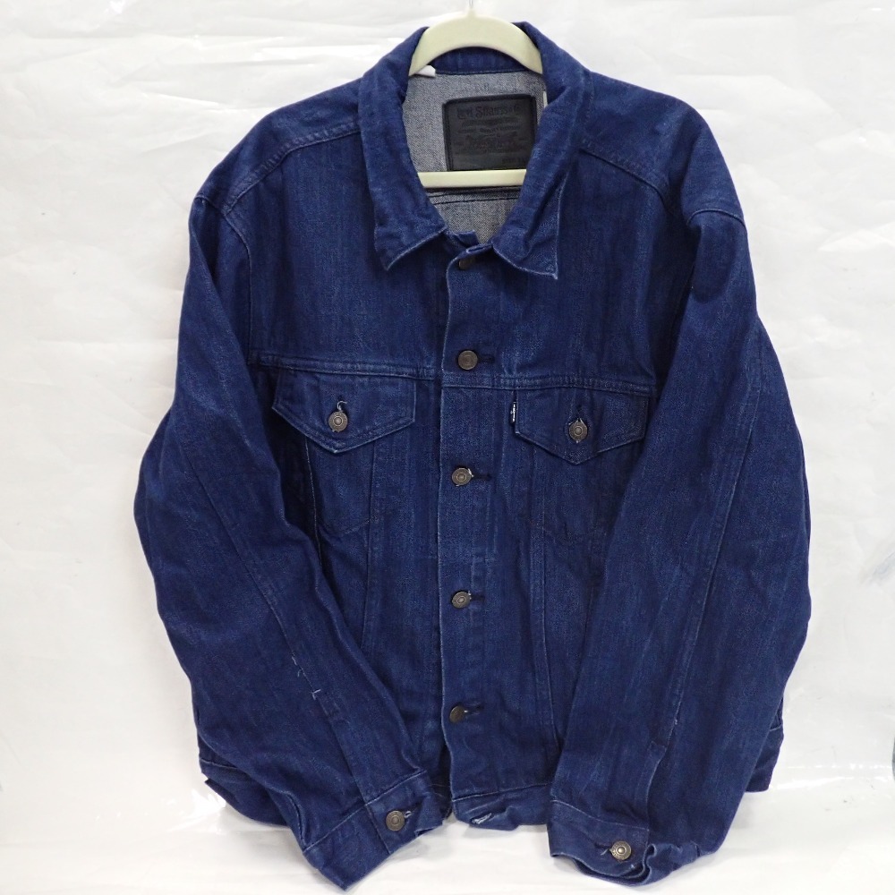 Th1003822 リーバイス デニムジャケット ブルータブ タイプ3 BLUETAB TYPE III トラッカージャケット ブルー系 XLサイズ Levi's 中古