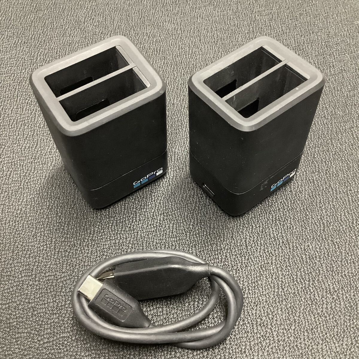 【中古品】GoPro バッテリーチャージャー AADBD-001 2個セット