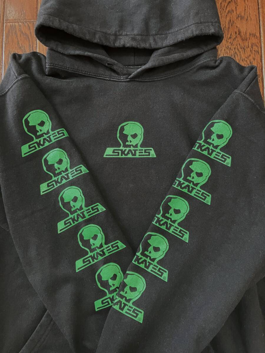 スカルスケーツ ＳＫＵＬＬ ＳＫＡＴＥＳ スウェット パーカー Ｓ 黒 緑 ブラック グリーン 袖プリ ドクロ スケボー スケート カナダ製