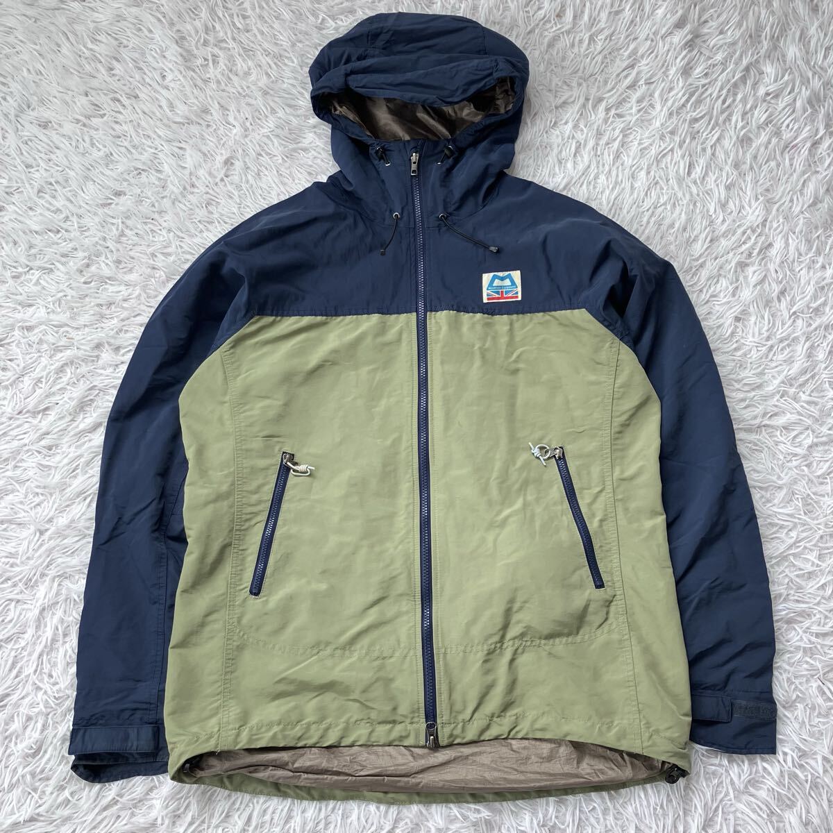 送料無料 MOUNTAIN EQUIPMENT マウンテンイクイップメント JACKET カーキ ナイロンジャケット 古着 75