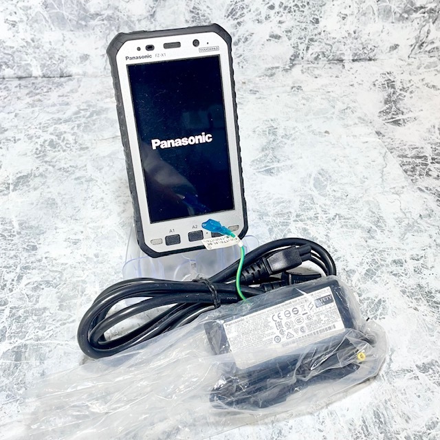 8721//Panasonic TOUGHPAD FZ-X1 タブレット アダプター付き 初期化済み 防塵 防水