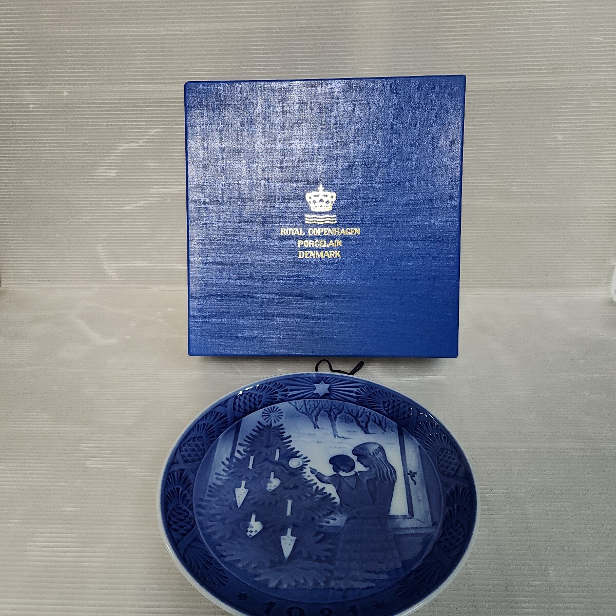 即決　 中古　ロイヤルコペンハーゲン　 ROYAL　 COPENHAGEN　 飾り皿　約20cm　送料無料