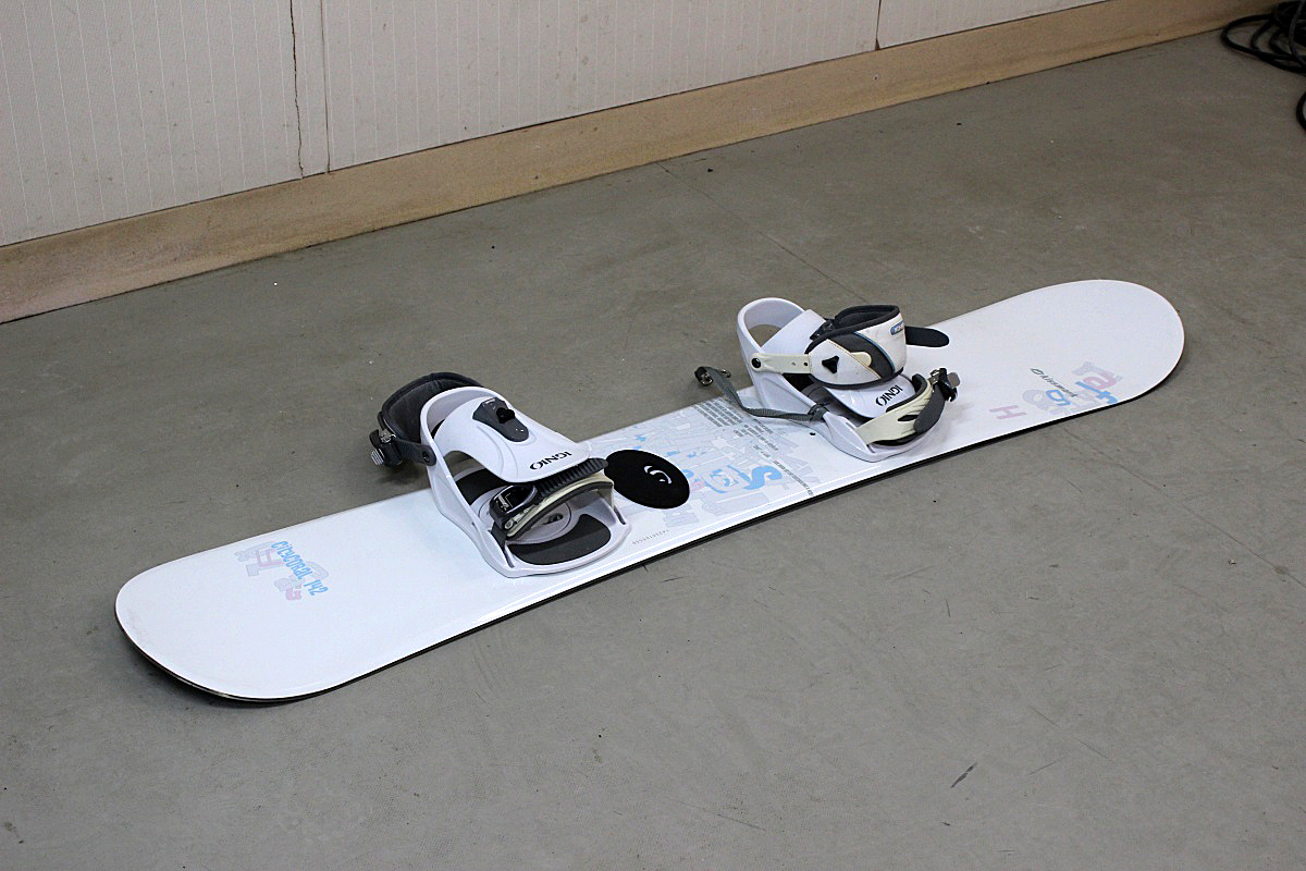 KISSMARK キスマーク snowboards スノーボード板 142cm ビンディング付き 中古 現状 G-21