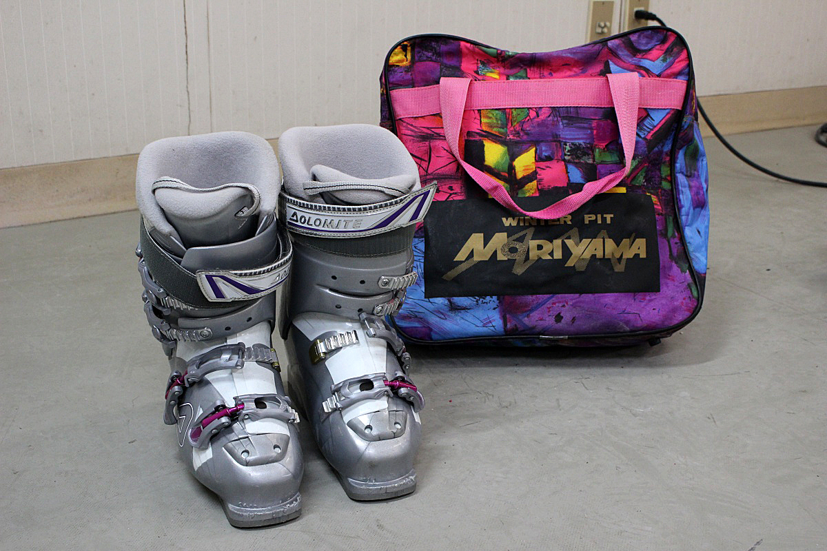 DOLOMITE ドロミテ スキーブーツ 25.0cm シルバー ウィンタースポーツ ケース付き 中古 現状 H-10